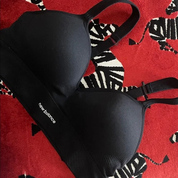 New Balance Black and White Sports Bra Duo - Picture 4 of 7